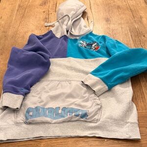 Mitchell & Ness Charlotte Hornets hoodie